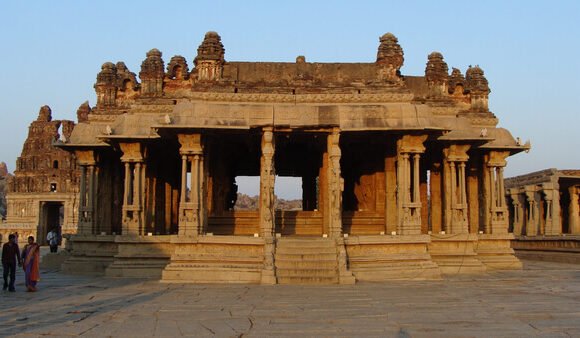 HAMPI TOUR PACKAGE