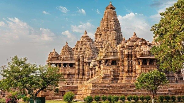 ORCHHA AND KHAJURAHO